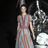 Vestido de colores años 50 de Teresa Helbig primavera/verano 2017 en Madrid Fashion Week