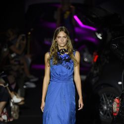Vestido azul largo de Alvarno colección primavera/verano 2017 para Madrid
