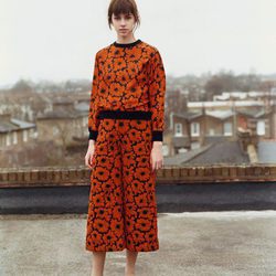 Pantalón culotte naranja de Victoria Bekcham colección otoño/invierno 2016/2017