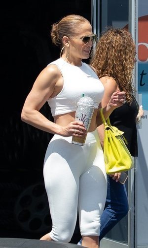 El perfecto look de Jennifer Lopez para entrenar